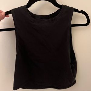 Lululemon size 2 black crop top